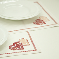 Мастер-класс «Комплект салфеток с вышивкой»